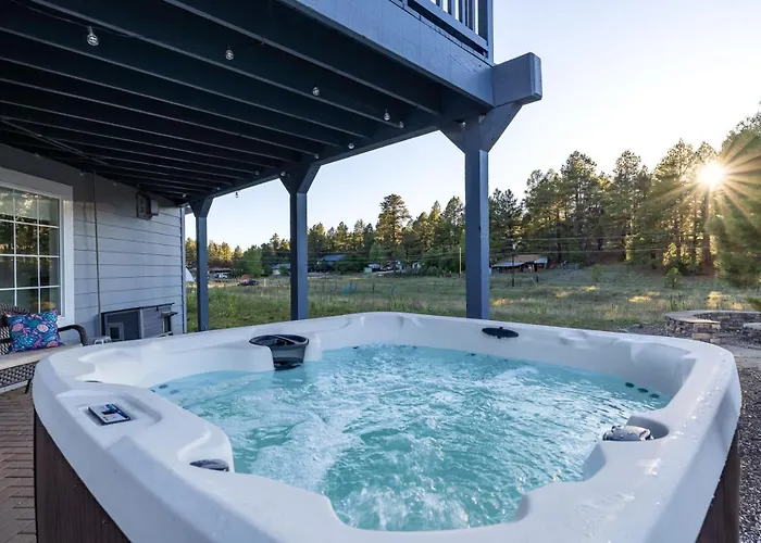 Sparrow Nest Hideaway 5br With Hot Tub