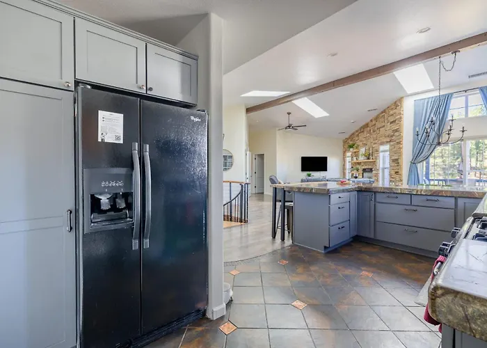Holiday home Sparrow Nest Hideaway 5br With Hot Tub