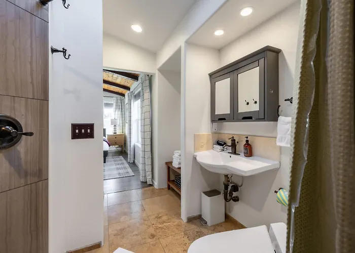 Holiday home Sparrow Nest Hideaway 5br With Hot Tub *