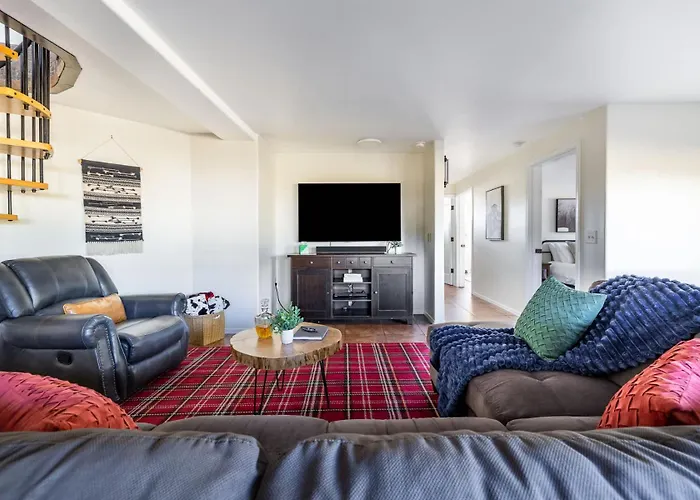 Sparrow Nest Hideaway 5br With Hot Tub