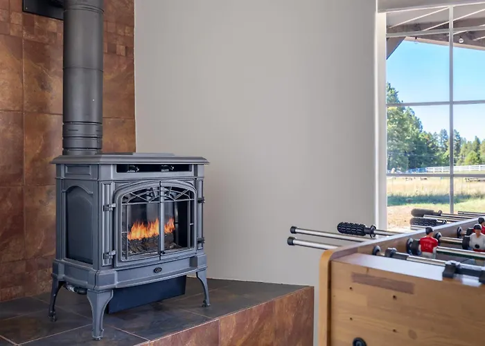 Sparrow Nest Hideaway 5br With Hot Tub Flagstaff