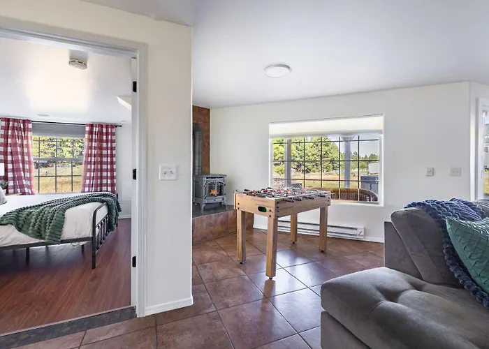 Sparrow Nest Hideaway 5br With Hot Tub Holiday home *