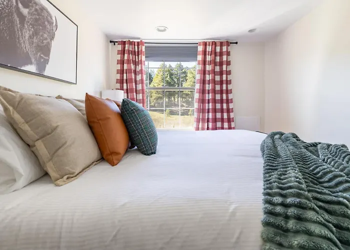 Holiday home Sparrow Nest Hideaway 5br With Hot Tub *