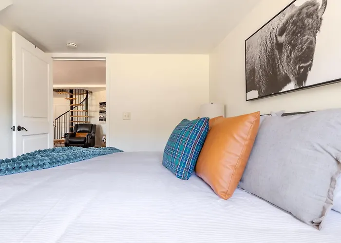 Sparrow Nest Hideaway 5br With Hot Tub