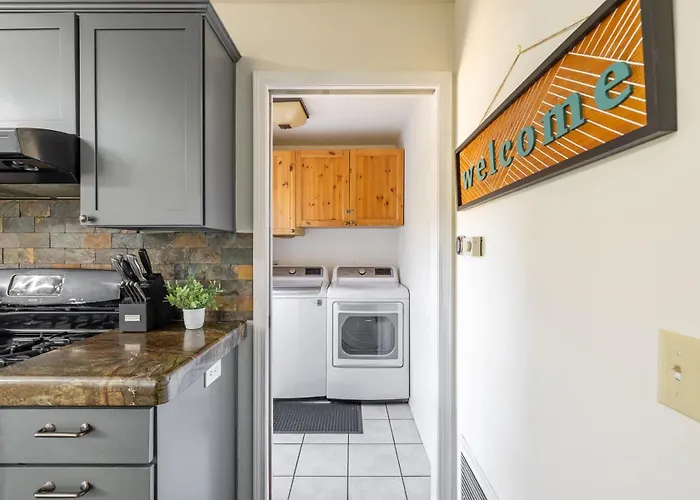 Sparrow Nest Hideaway 5br With Hot Tub *