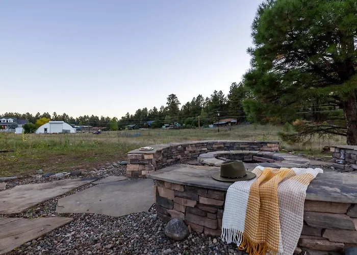 Sparrow Nest Hideaway 5br With Hot Tub Flagstaff