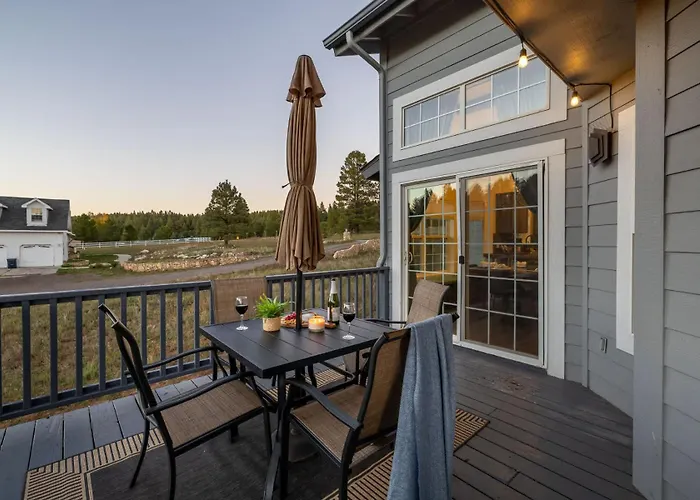 Sparrow Nest Hideaway 5br With Hot Tub Holiday home